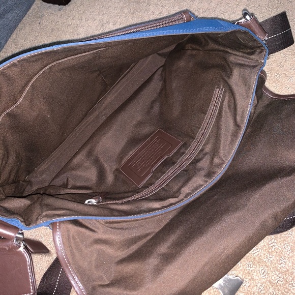 COACH SATCHEL - Picture 3 of 3